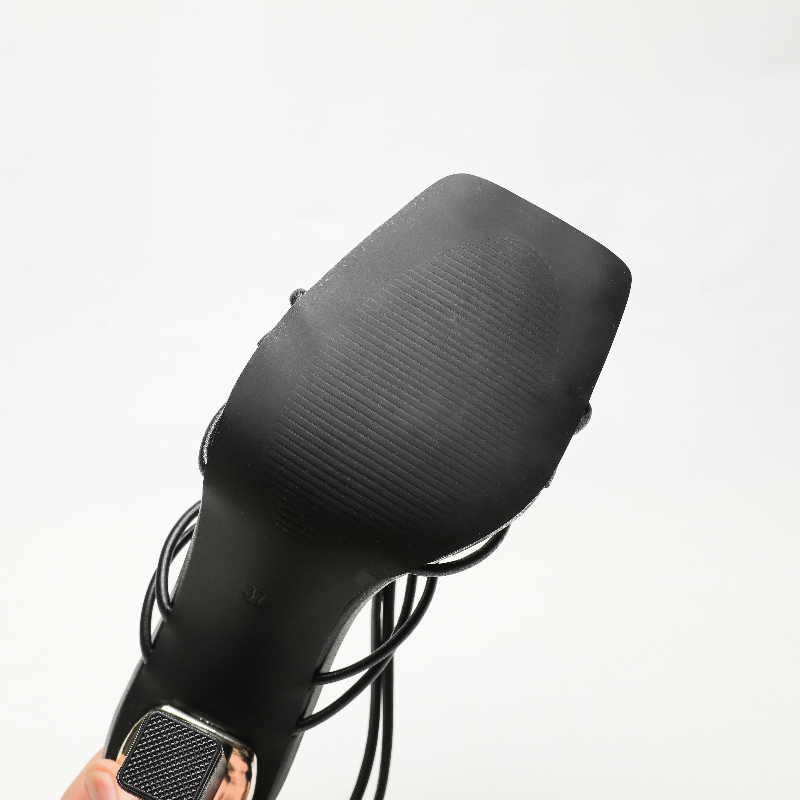 e033299b-8605-4c5f-9380-25990045b5c0